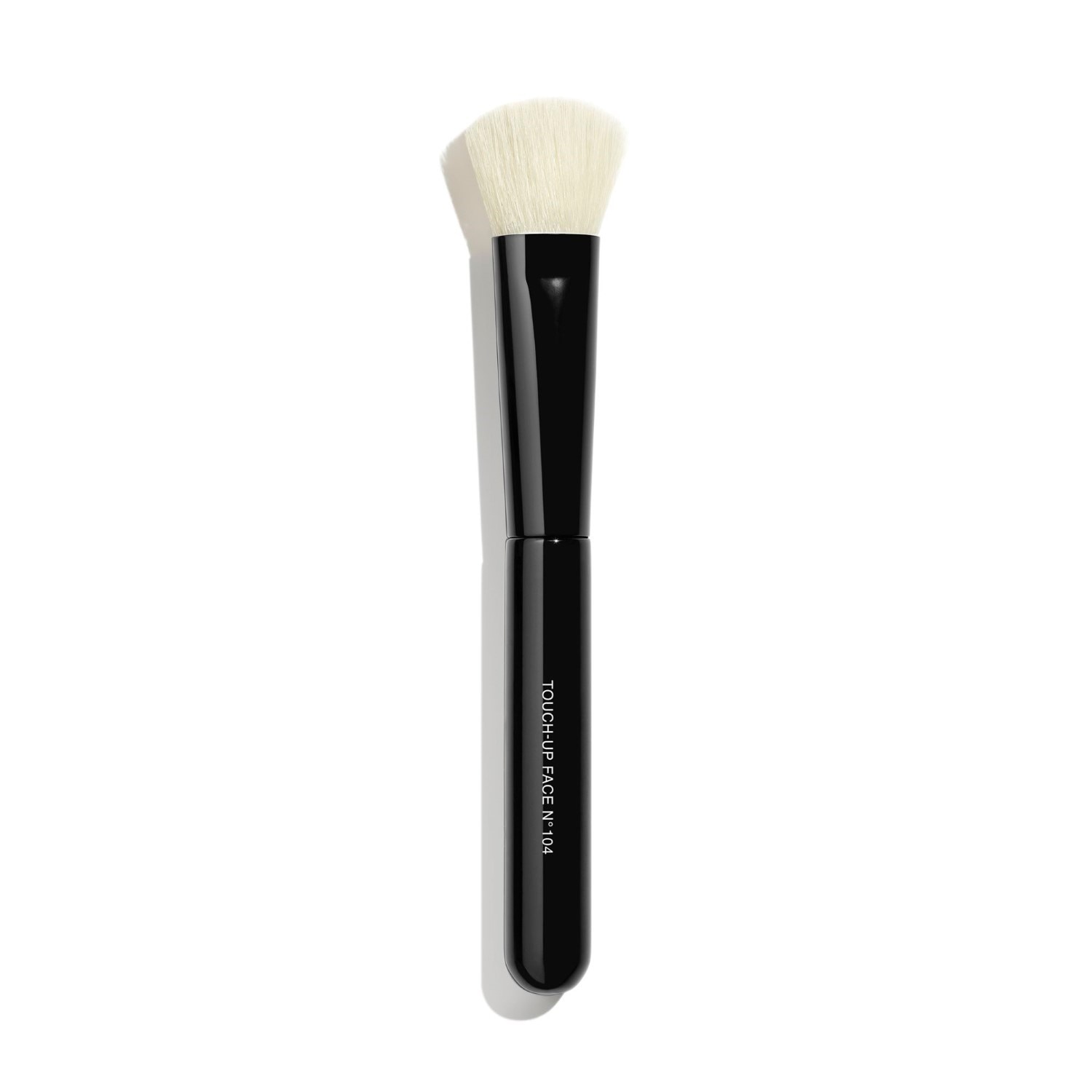 BROCHA PARA BASE DE MAQUILLAJE EN CREMA Y POLVO